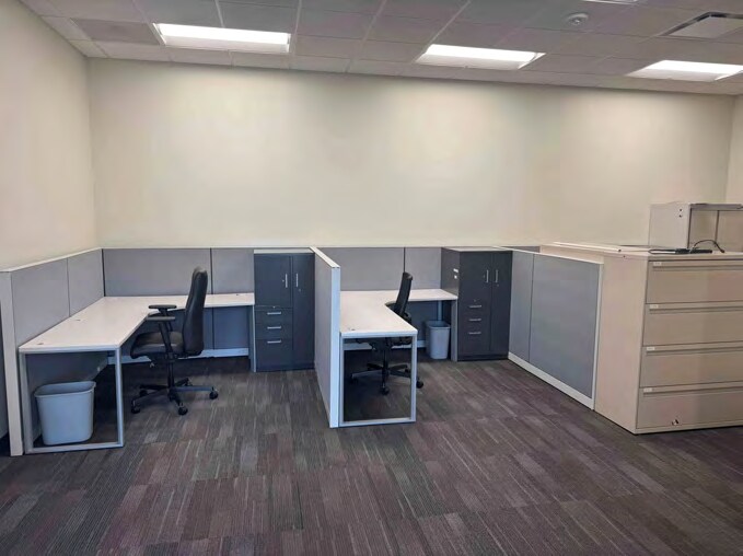 More Photos Of 4201 42nd St NE, Cedar Rapids Office For Lease