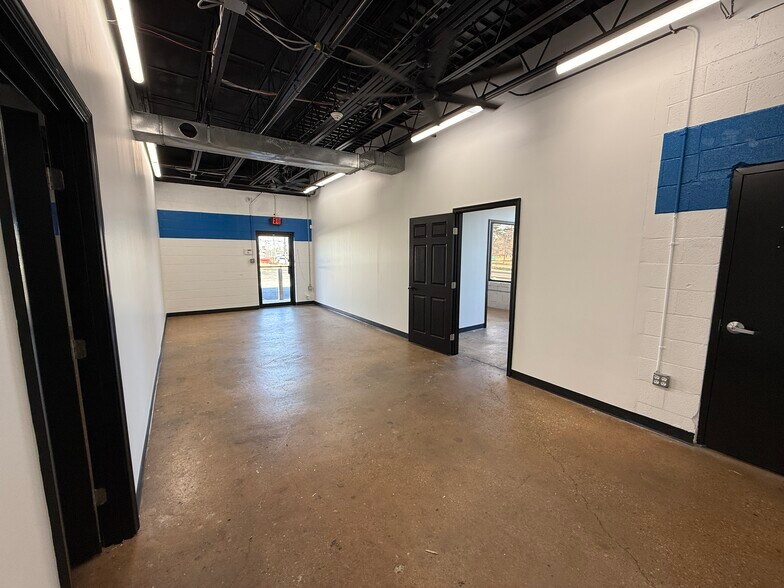 More Photos Of 5826 Ritchie Hwy, Baltimore Freestanding For Lease