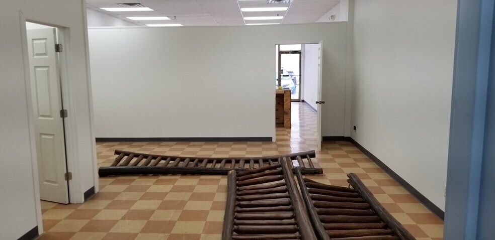 More Photos Of 1-99 Smithfield Blvd, Plattsburgh Unknown For Lease