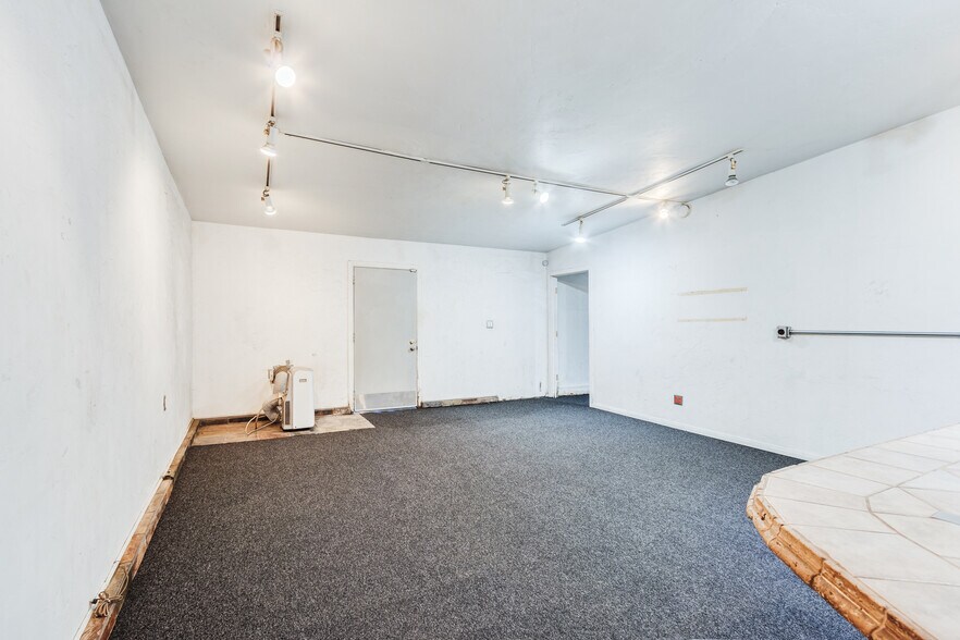 More Photos Of 8642 Venice Blvd, Los Angeles Office Residential For Sale