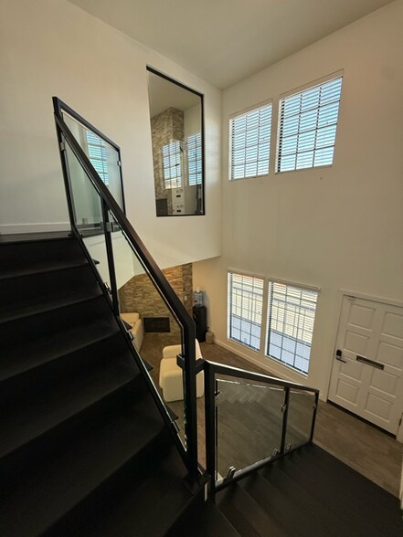 More Photos Of 207 W Alameda Ave, Burbank Office For Sale