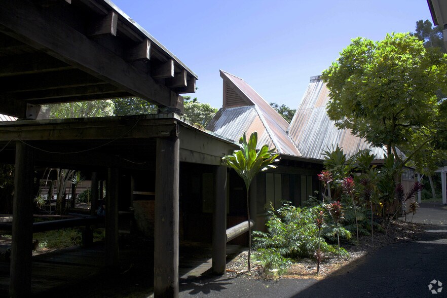 More Photos Of 400 Hualani St, Hilo Freestanding For Lease