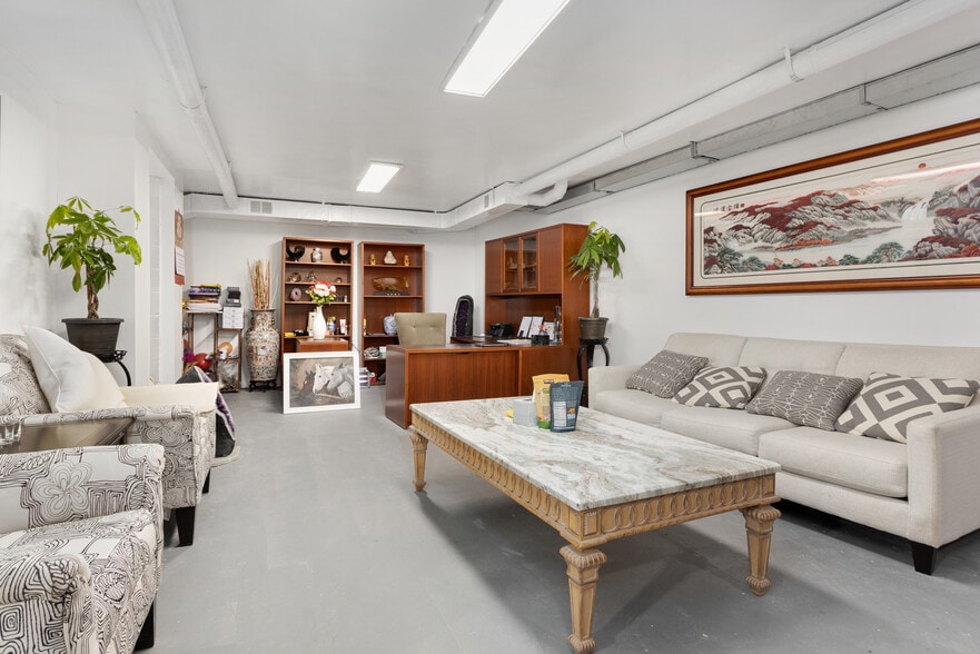 More Photos Of 2926 Mountain Rd, Pasadena Storefront Retail Office For Sale