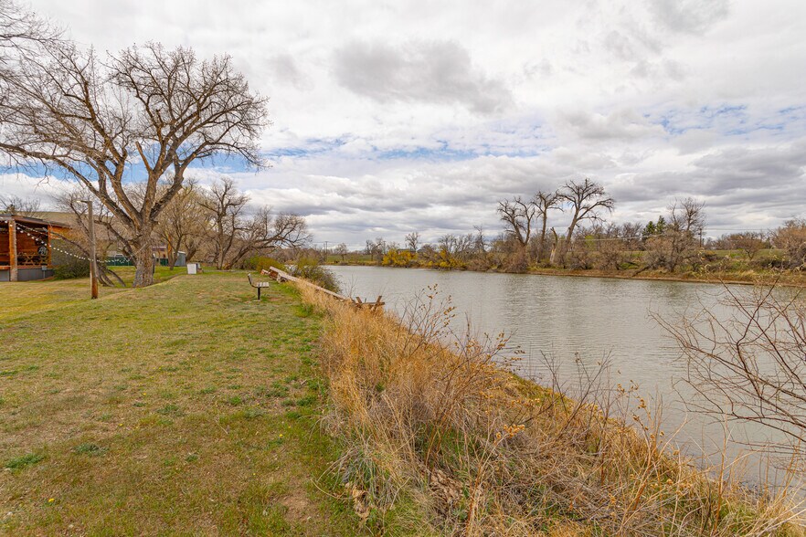 More Photos Of 1349 13th Ave SW, Great Falls Bar For Sale