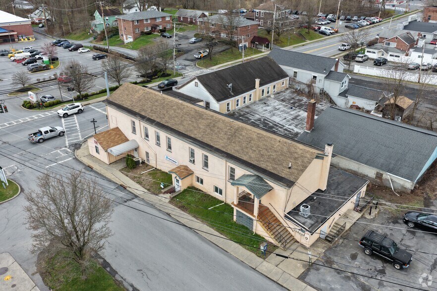 More Photos Of 141 Ulster Ave, Saugerties Storefront Retail Residential For Sale