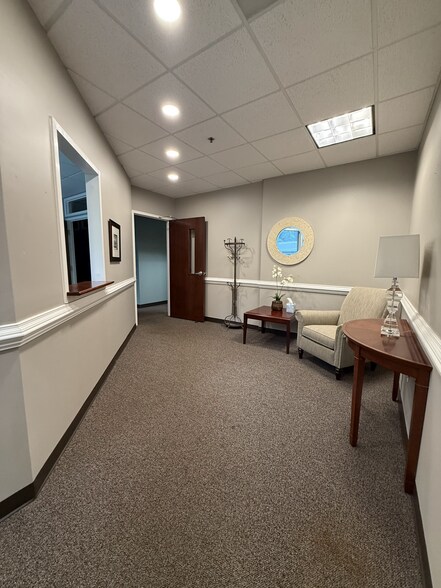 More Photos Of 1504 E Franklin St, Chapel Hill Medical For Sale