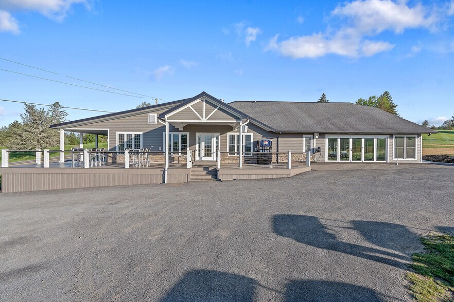 More Photos Of 5471 Telephone Rd, Cincinnatus Sports And Entertainment For Sale