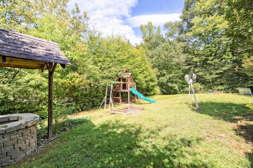 More Photos Of 336 Highway 9 S, Dawsonville Office Residential For Sale