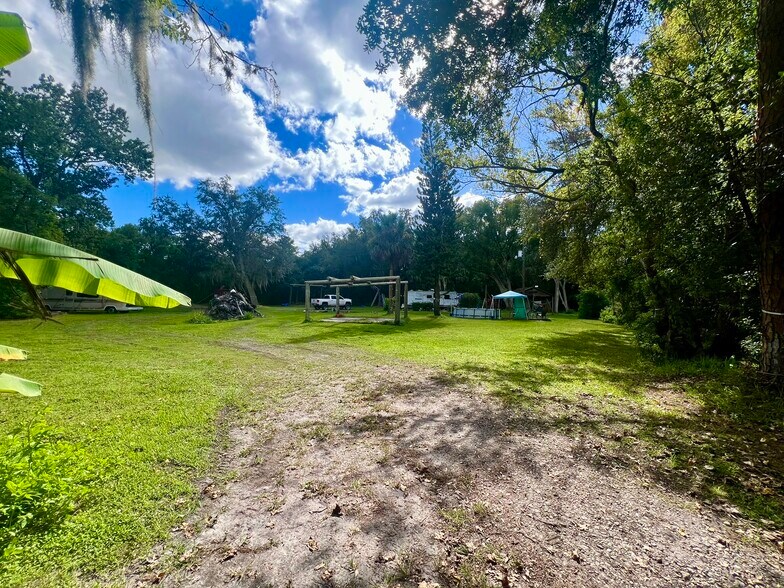 More Photos Of 2175-2185 W 25th St, Sanford Land For Sale