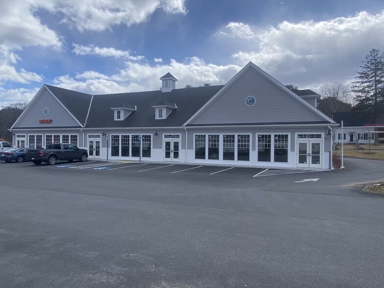 Primary Photo Of 121 Main St, Kingston Storefront For Lease