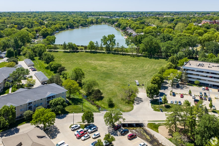 Primary Photo Of 7551 O St, Lincoln Office For Lease