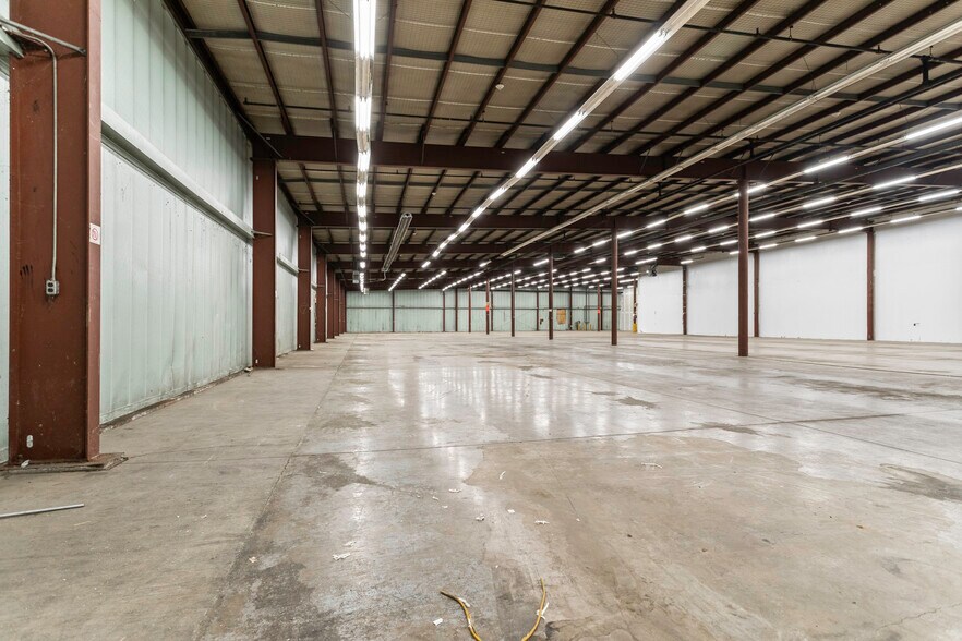 More Photos Of 513-539 E Hiawatha Blvd, Syracuse Warehouse For Lease