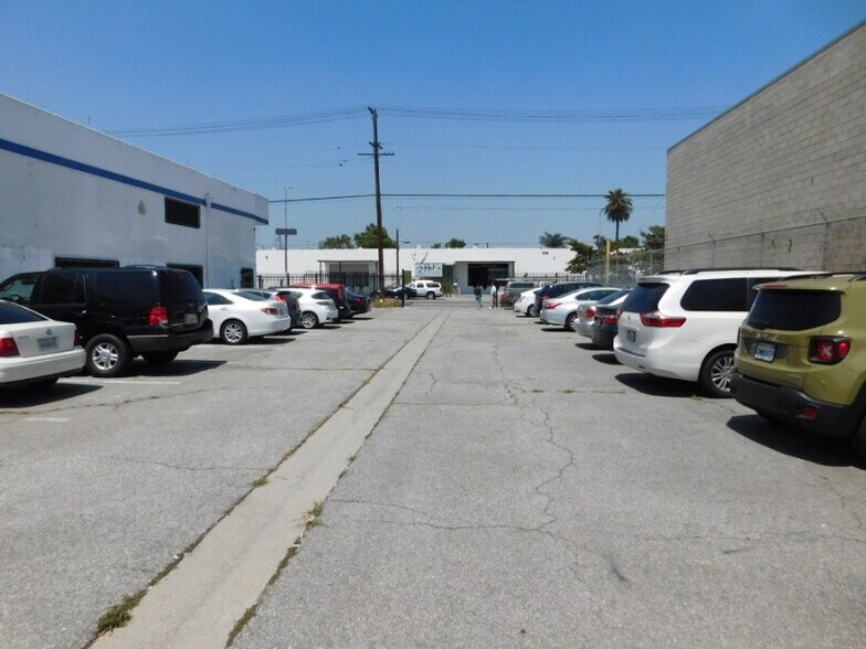 More Photos Of 516 E Jefferson Blvd, Los Angeles Warehouse For Sale
