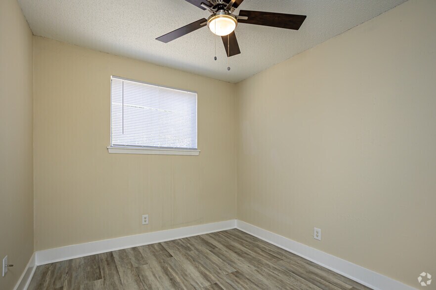 More Photos Of 2700 Mary St, Slidell Apartments For Sale