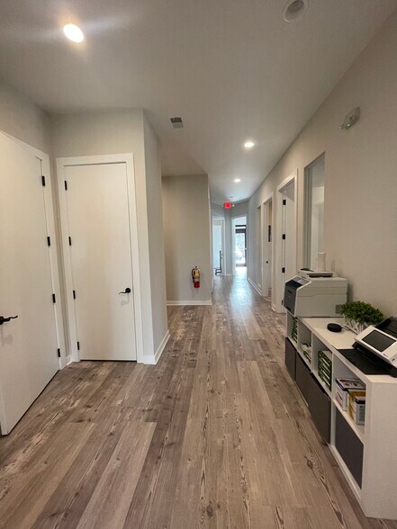 More Photos Of 6110 McFarland Station Dr, Alpharetta Medical For Lease