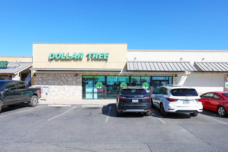 More Photos Of 12908-12932 Bandera Rd, Helotes General Retail For Sale