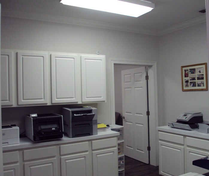 More Photos Of 8833 Perimeter Park Blvd, Jacksonville Medical For Lease