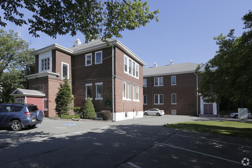 More Photos Of 112 Main Rd, Montville Loft Creative Space For Sale