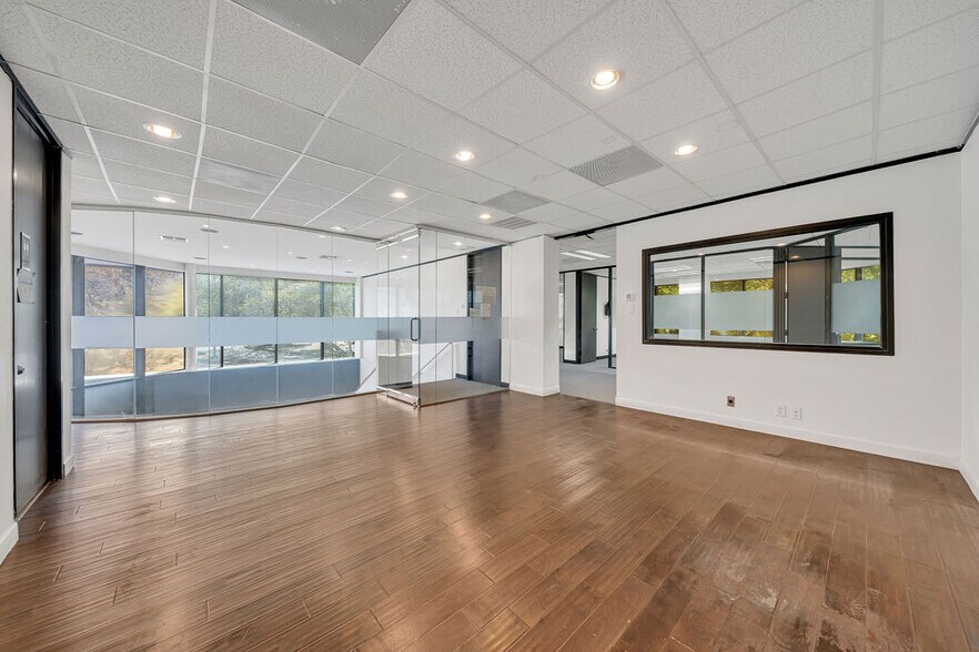 More Photos Of 4242 Medical Dr, San Antonio Medical For Sale