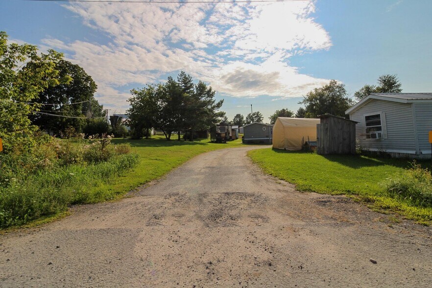 More Photos Of 11 Jameson Rd, Canton Manufactured Housing Mobile Home Park For Sale