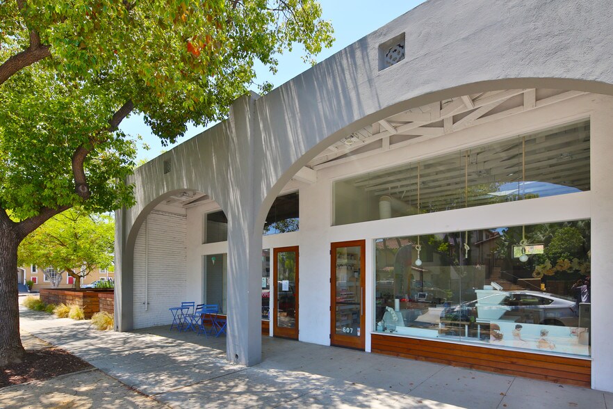 More Photos Of 613 E Santa Ana Blvd, Santa Ana Storefront Retail Residential For Lease