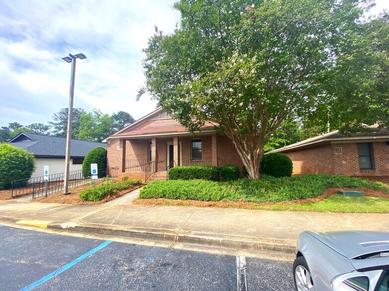More Photos Of 7041 St Andrews Rd, Columbia Medical For Lease