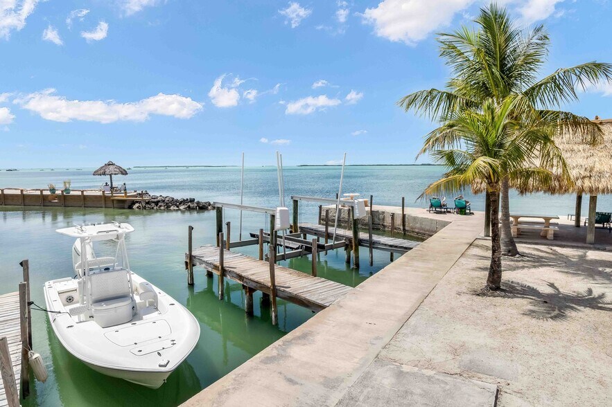 More Photos Of 97850 Overseas Hwy, Key Largo Hotel For Sale