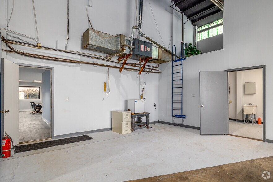 More Photos Of 10211 191st St, Mokena Truck Terminal For Sale