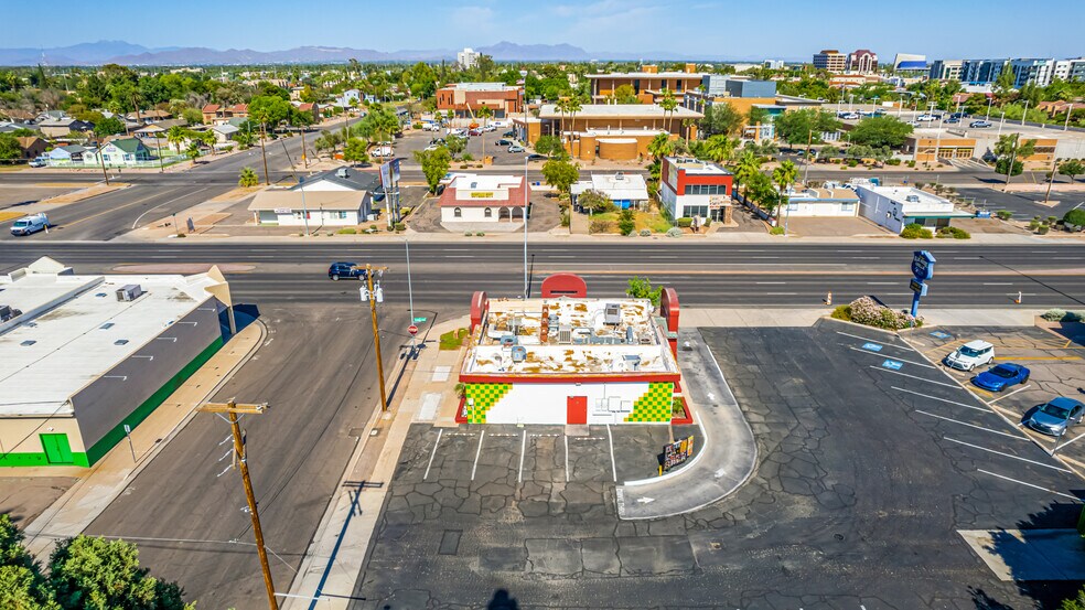 More Photos Of 154 N Country Club Dr, Mesa Freestanding For Sale