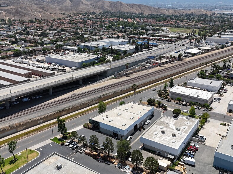 More Photos Of 2891 Sampson Ave, Corona Manufacturing For Lease