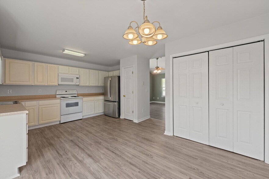 More Photos Of 701 Bob Baxter Dr, Elon Specialty For Sale