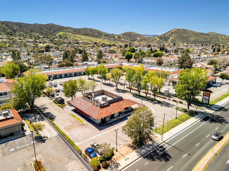 More Photos Of 5710-5772 E Los Angeles Ave, Simi Valley Storefront For Lease