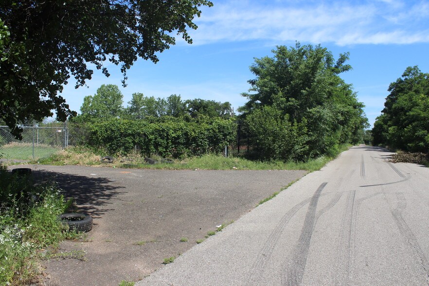 More Photos Of 2200 S Prospect Ave, Oklahoma City Manufacturing For Sale