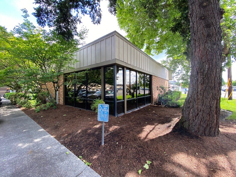 More Photos Of 14475 SW Allen Blvd, Beaverton Office For Lease