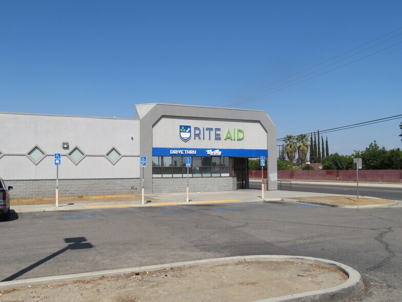 Primary Photo Of 1425 S H St, Bakersfield Freestanding For Sale