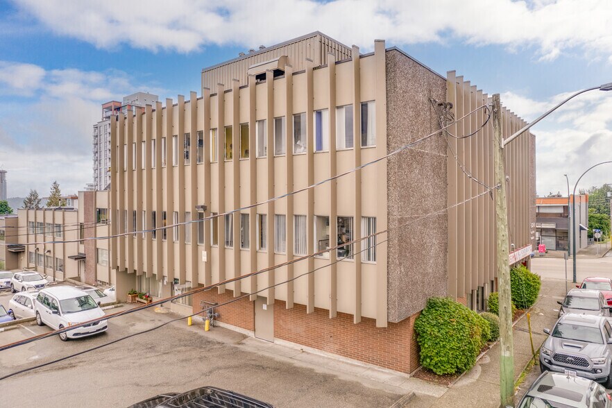More Photos Of 321 Sixth St, New Westminster Office For Lease