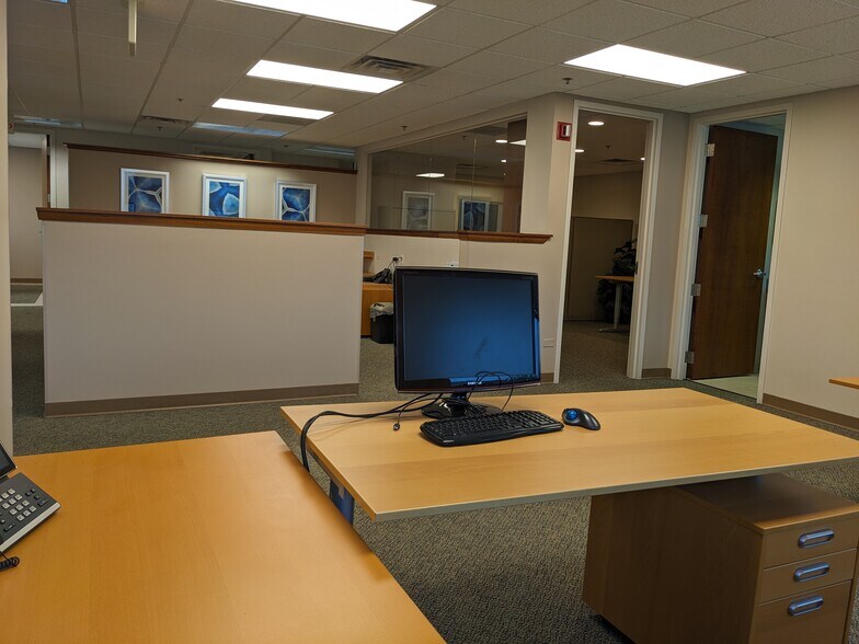 More Photos Of 1749 S Naperville Rd, Wheaton Medical For Lease