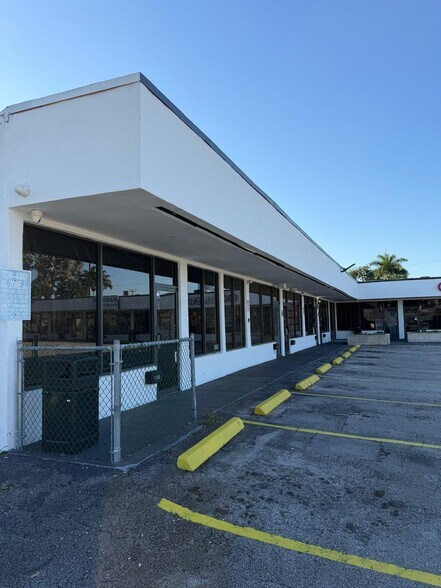 More Photos Of 5100-5130 State Road 7, Fort Lauderdale Unknown For Lease