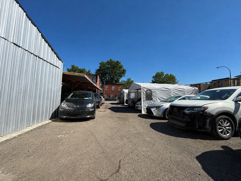More Photos Of 4278 St Frontenac, Frontenac Auto Repair For Sale