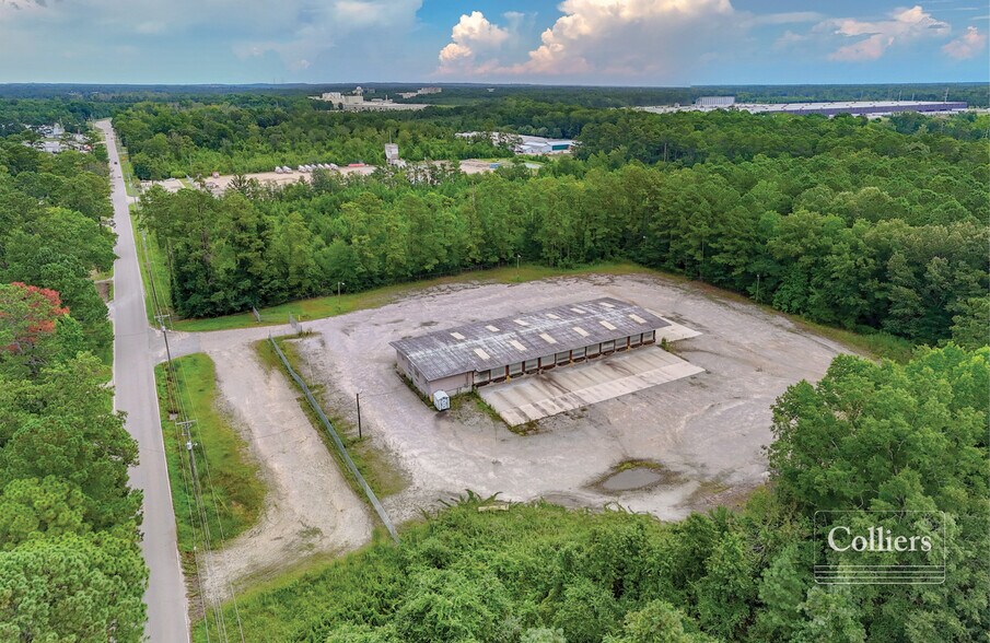 Primary Photo Of 1308 Pineview Rd, Columbia Truck Terminal For Sale