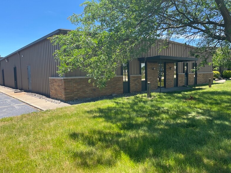 More Photos Of 6319 Discount Dr, Fort Wayne Manufacturing For Lease