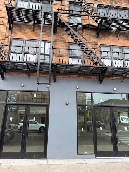 More Photos Of 269 Martin Luther King Jr Dr, Jersey City Storefront Retail Office For Lease