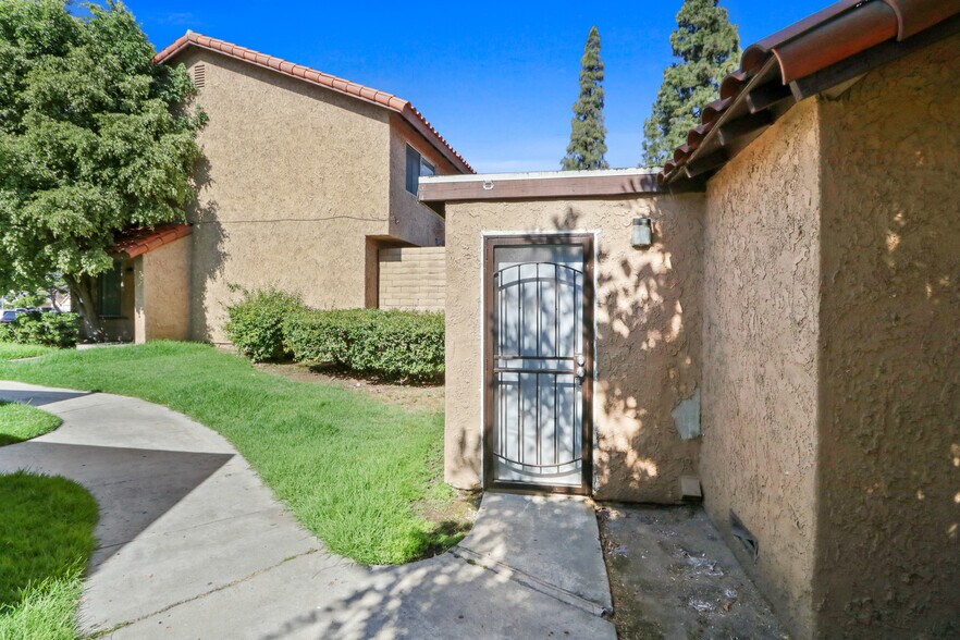 More Photos Of 349 Camarillo St, Placentia Apartments For Sale