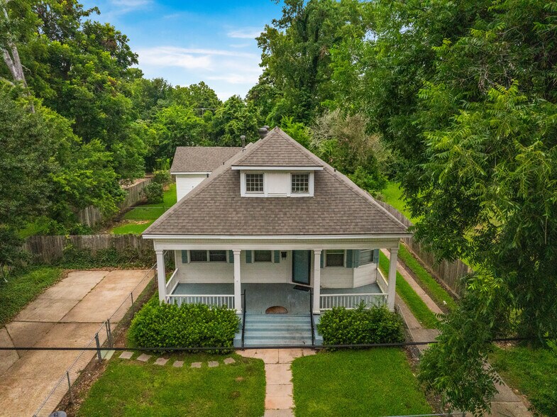 Primary Photo Of 1920 Monroe St, Alexandria Apartments For Sale