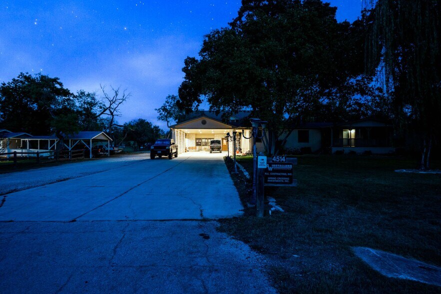 More Photos Of 4514 Billy Sames, Adkins Land For Sale