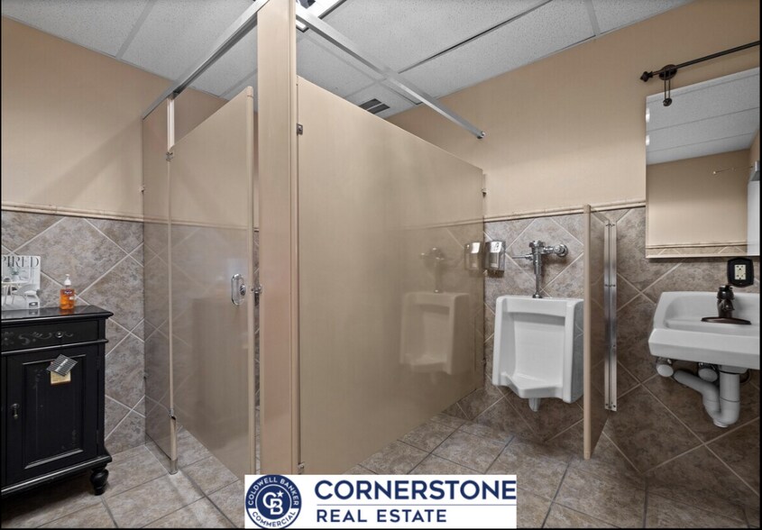 More Photos Of 4075 Cy Ave, Casper General Retail For Sale