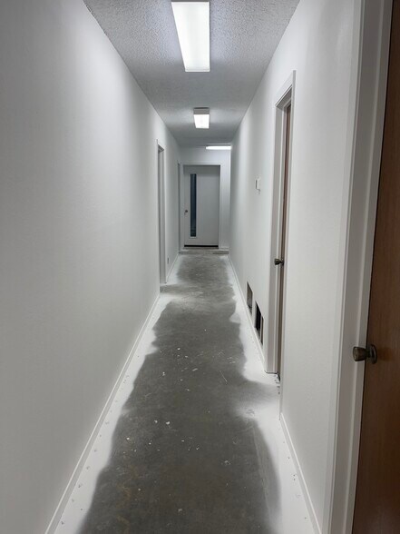 More Photos Of 115 Archer St, Jacksboro Office For Lease