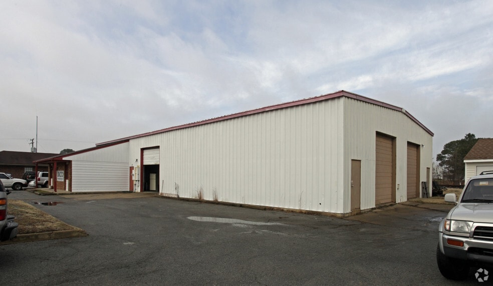 More Photos Of 1399 Air Rail Ave, Virginia Beach Service For Lease