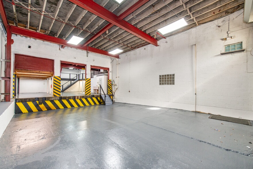 More Photos Of 124 Johnson St, Newark Warehouse For Sale