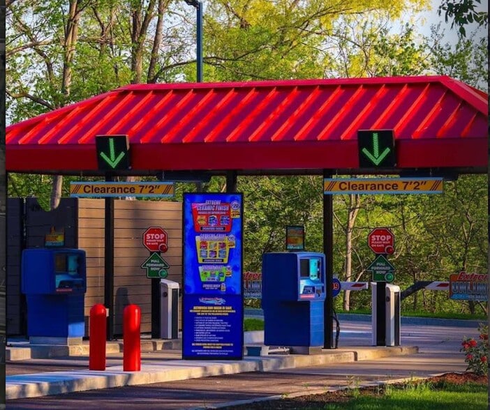 More Photos Of 1210 E Irving Park Rd, Streamwood Carwash For Sale